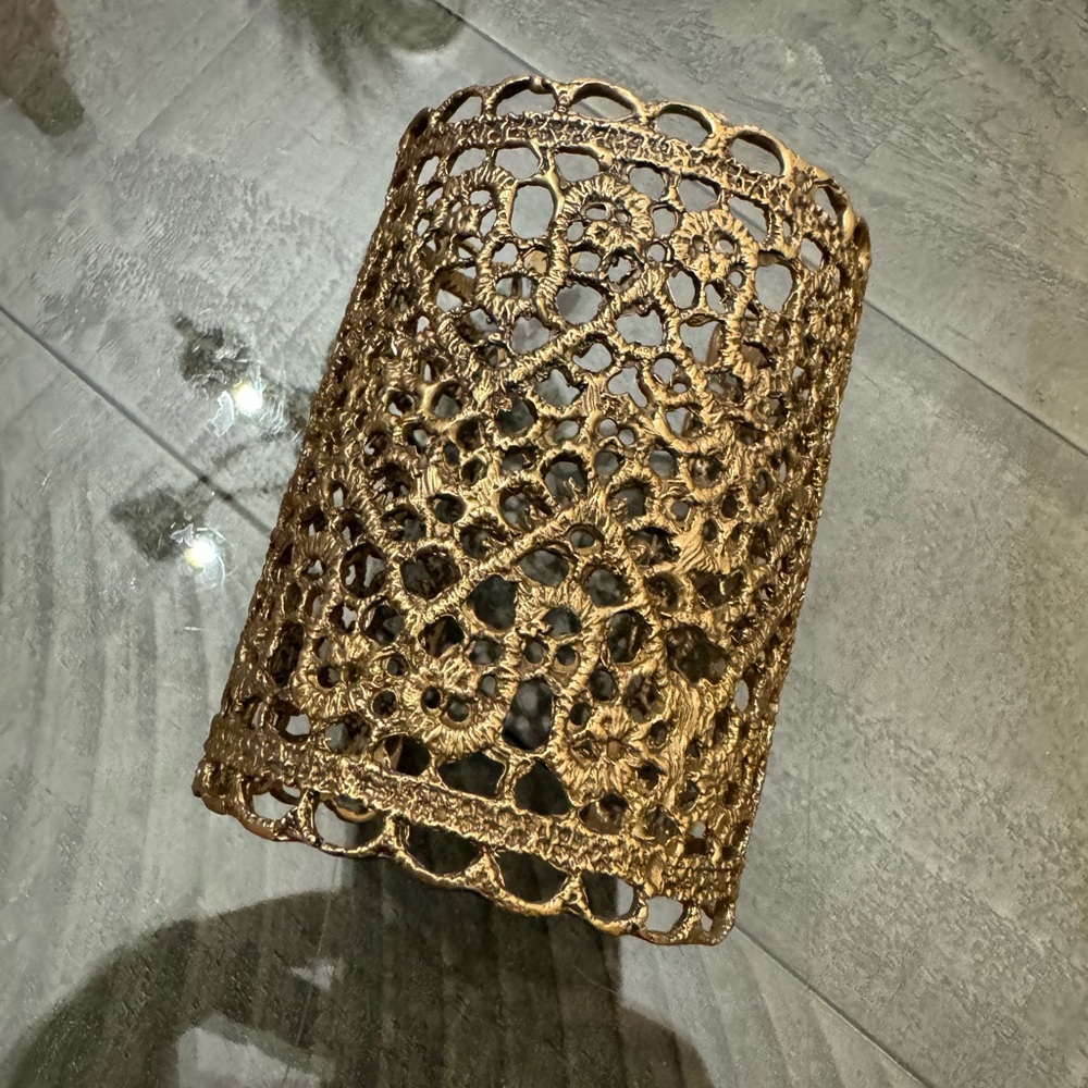 Beautiful vintage golden bracelet